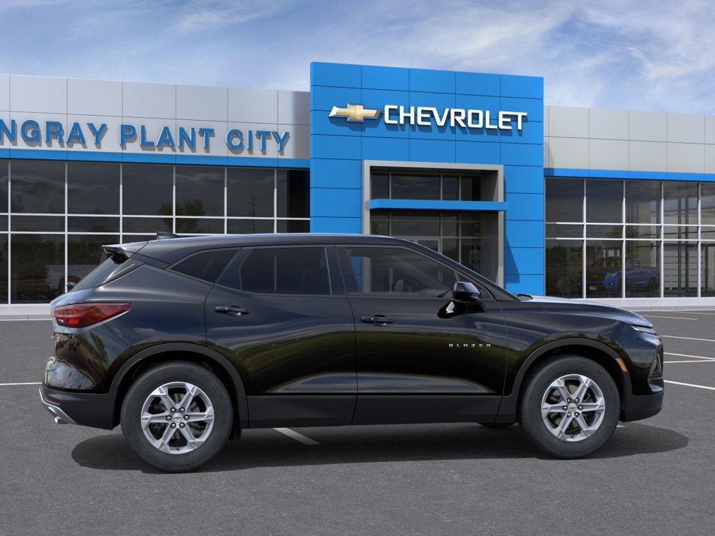 New 2024 Chevrolet Blazer LT w/ Driver Confidence Package FWD image 5