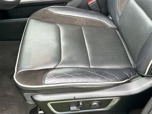 Certified 2024 RAM 1500 Laramie image 21