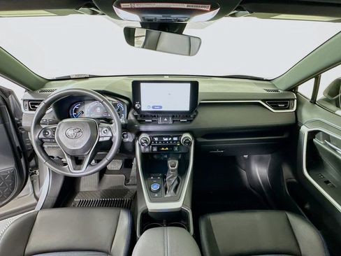 Used 2025 Toyota RAV4 XSE image 3
