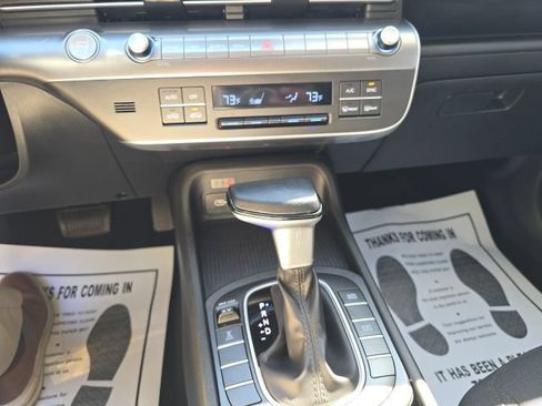 Used 2025 Hyundai Kona SEL AWD/4WD image 19