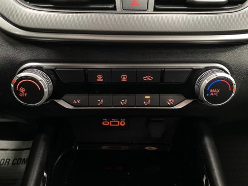 Used 2024 Nissan Altima 2.5 SR image 23