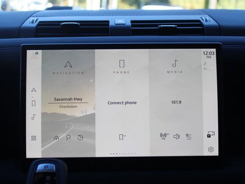 Used 2024 Land Rover Defender 130 Outbound image 23