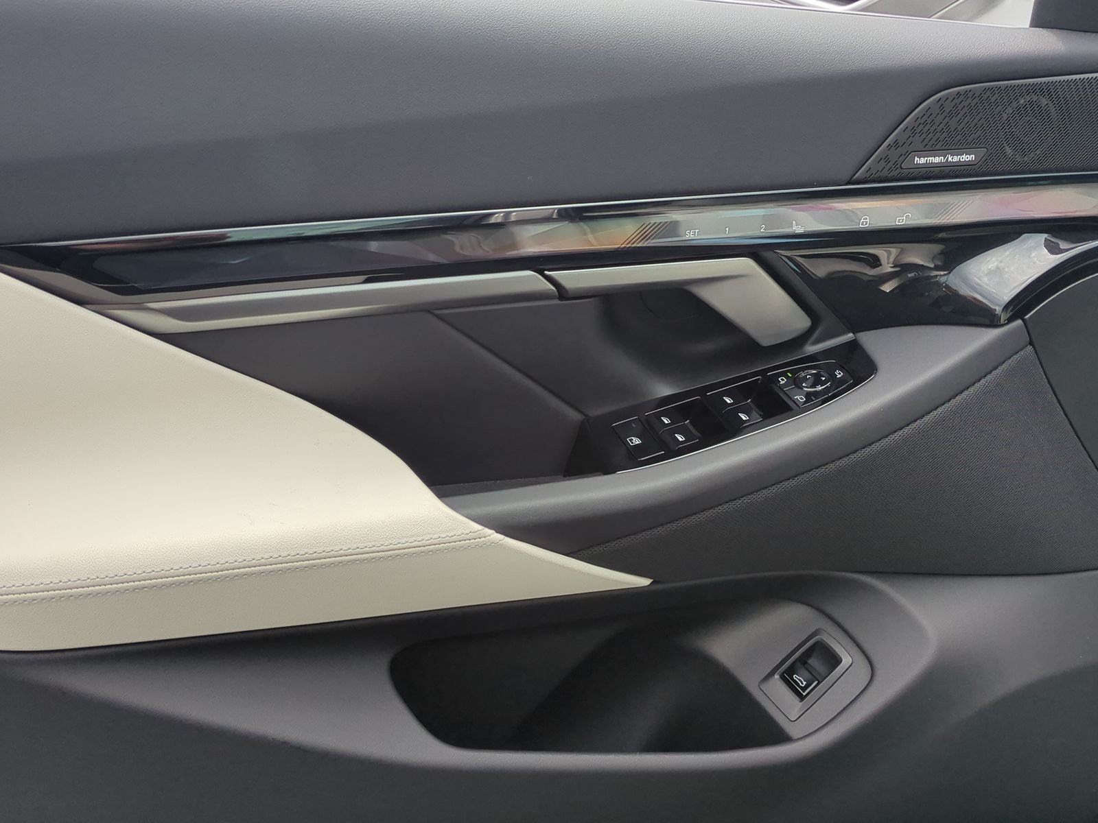 New 2027 BMW 530i w/ Premium Package RWD image 14