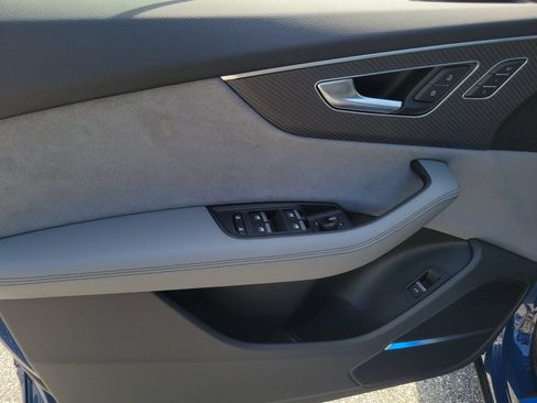 New 2026 Audi SQ8 Premium Plus AWD/4WD image 18