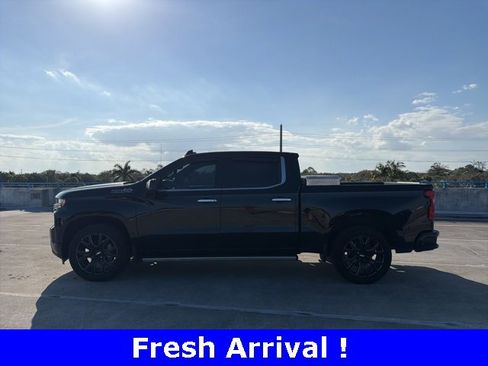 Used 2022 Chevrolet Silverado 1500 High Country w/ Safety Package II image 18