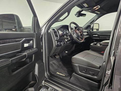 Used 2024 RAM 3500 Big Horn image 20