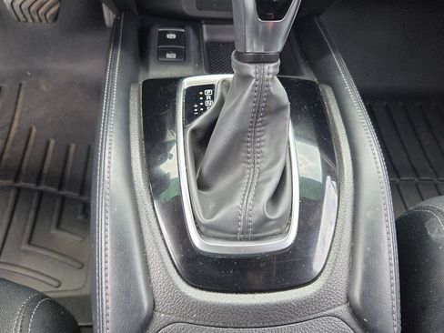 Used 2020 Nissan Rogue SL w/ Premium Package FWD image 18
