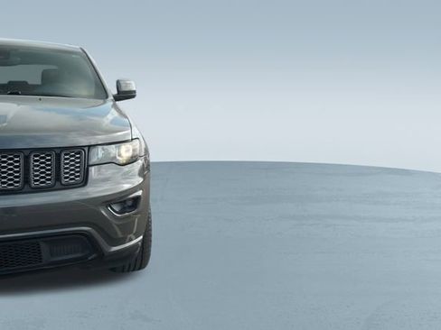 Used 2020 Jeep Grand Cherokee Altitude image 37