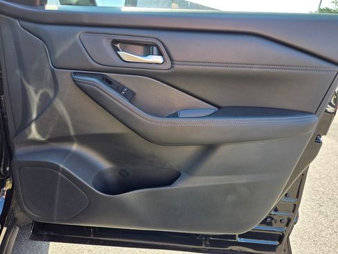 Used 2026 Nissan Rogue SL AWD/4WD image 28