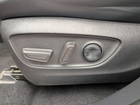 Used 2022 Toyota Highlander XLE image 15