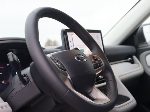 New 2026 Ford Explorer Active w/ Active Comfort Package AWD/4WD image 27