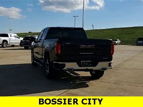 Certified 2022 GMC Sierra 1500 SLT image 7