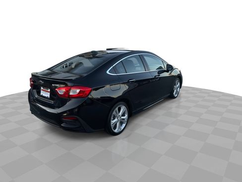 Used 2018 Chevrolet Cruze Premier image 8
