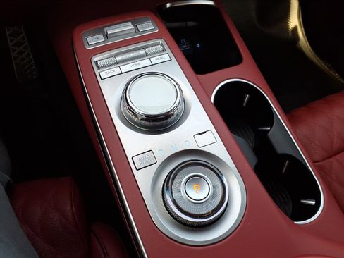 Certified 2025 Genesis GV70 3.5T Sport w/ Sport Prestige Package image 25