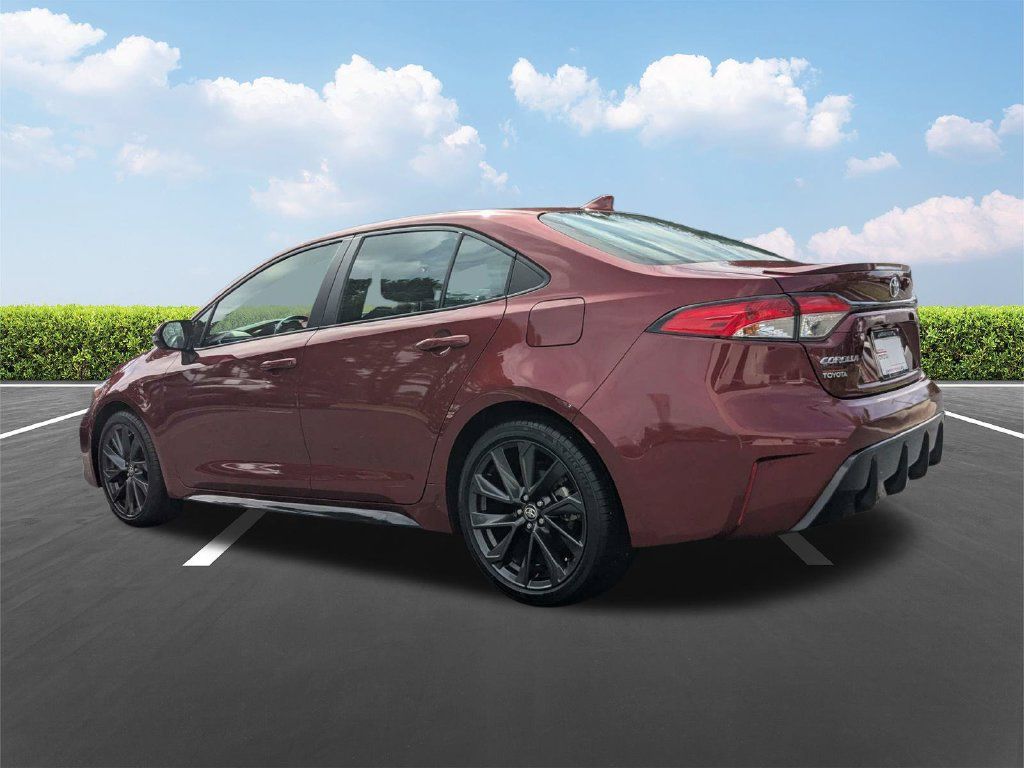 Certified 2025 Toyota Corolla SE FWD image 10
