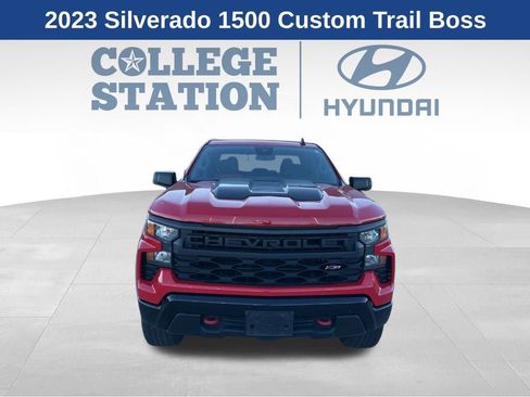 Used 2023 Chevrolet Silverado 1500 Custom Trail Boss w/ LPO, Dark Essentials Package image 2