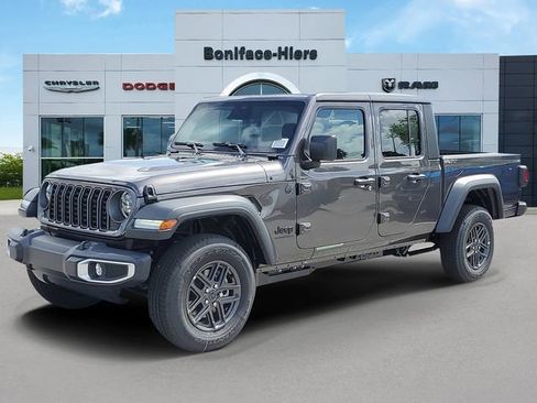 New 2026 Jeep Gladiator Sport AWD/4WD image 2