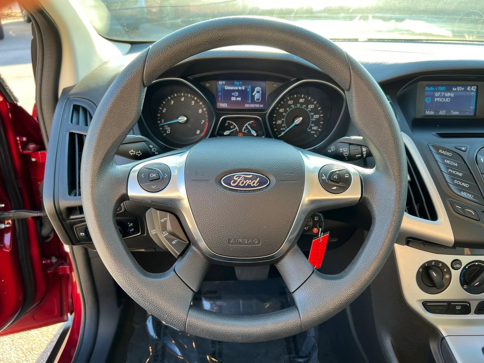 Used 2014 Ford Focus SE FWD image 15