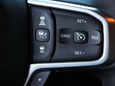 Used 2025 RAM 2500 Big Horn AWD/4WD image 18