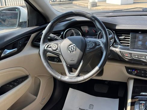 Used 2018 Buick Regal Essence w/ Driver Confidence Package #1 FWD image 40