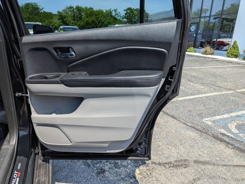 Used 2017 Honda Pilot EX-L image 33