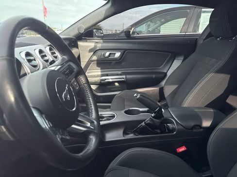 Used 2019 Ford Mustang GT RWD image 8