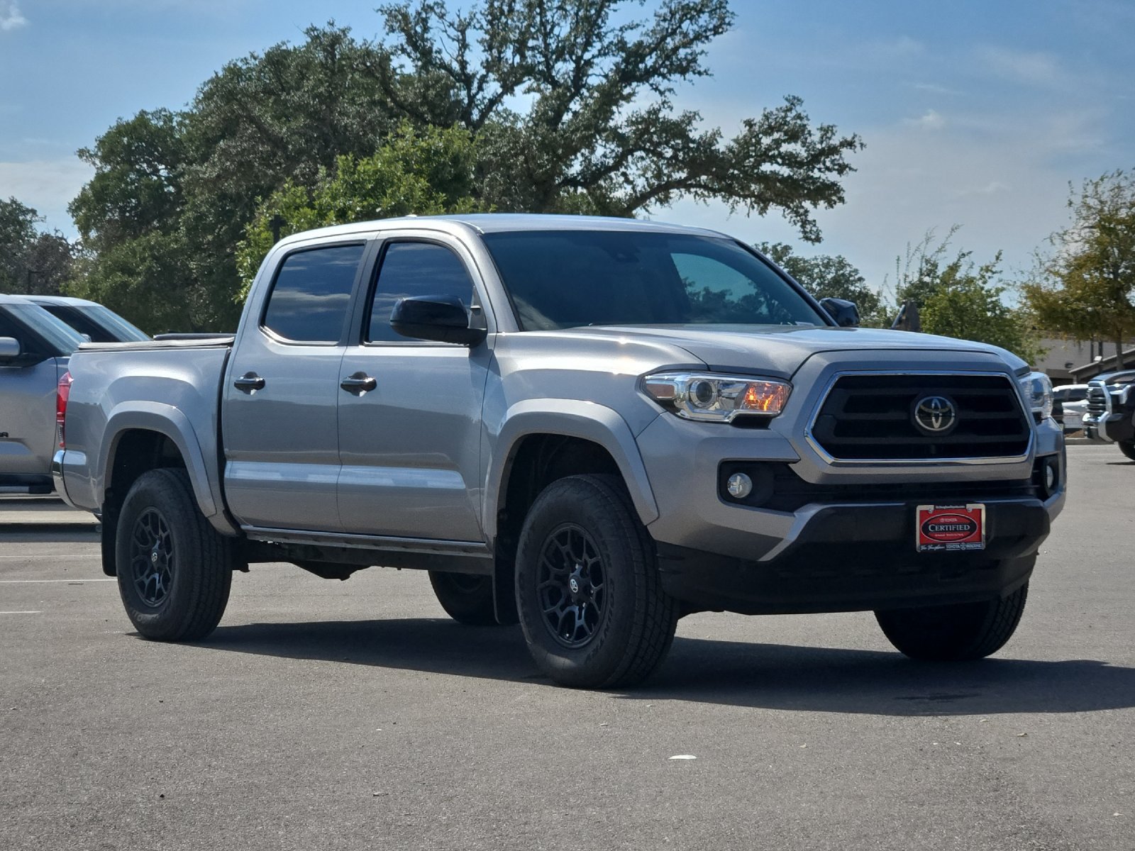 Certified 2021 Toyota Tacoma SR5 AWD/4WD image 7