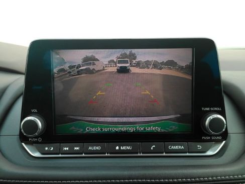 Used 2022 Nissan Rogue SV w/ SV Premium Package FWD image 10