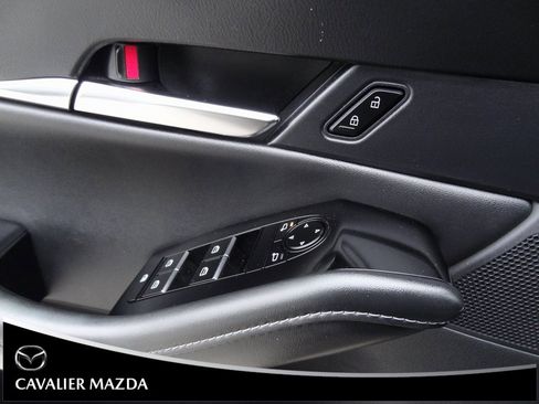 Certified 2025 MAZDA CX-30 AWD 2.5 S w/ Preferred Package image 16