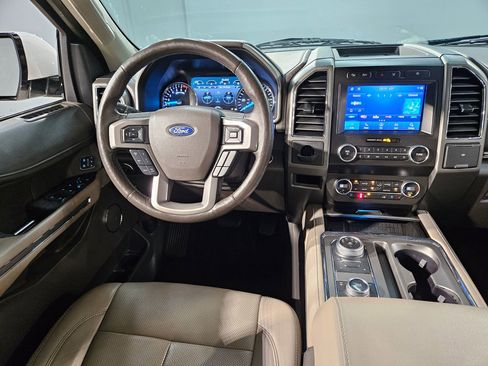 Used 2021 Ford Expedition Max XLT image 9