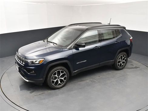 New 2026 Jeep Compass Limited image 15