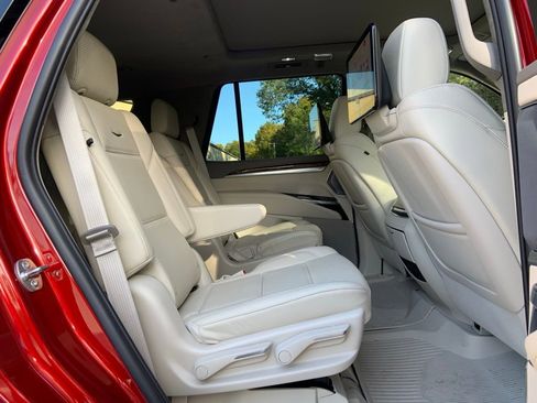 Used 2025 Cadillac Escalade Sport Platinum w/ LPO, Floor Liner Package image 17