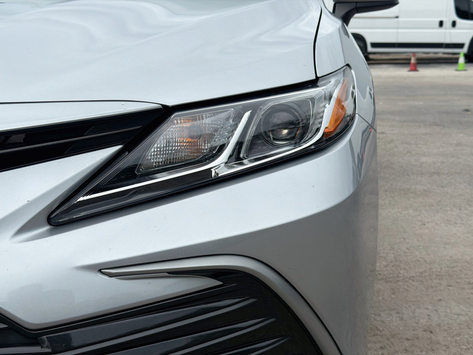 Used 2024 Toyota Camry LE FWD image 9
