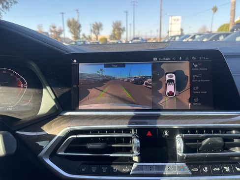 Used 2023 BMW X6 xDrive40i w/ Climate Comfort Package image 14