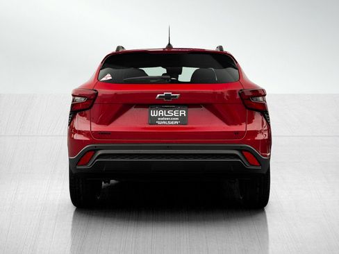 New 2026 Chevrolet Trax LT w/ Driver Confidence Package FWD image 5