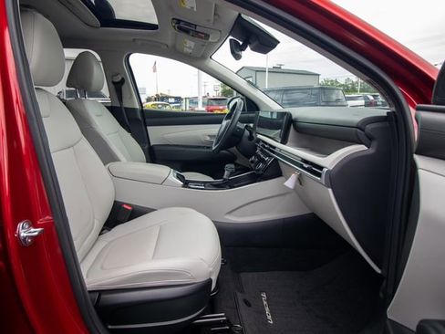 Used 2025 Hyundai Tucson SEL AWD/4WD image 18