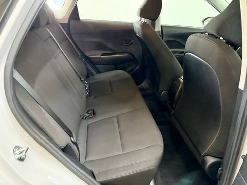 Certified 2024 Hyundai Kona SE AWD/4WD image 41