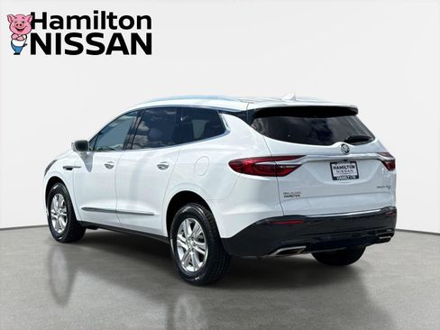 Used 2018 Buick Enclave Essence AWD/4WD image 4
