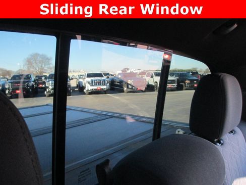 Used 2020 Toyota Tacoma TRD Sport image 18