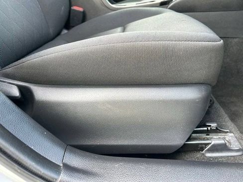 Used 2023 Toyota Corolla LE FWD image 46