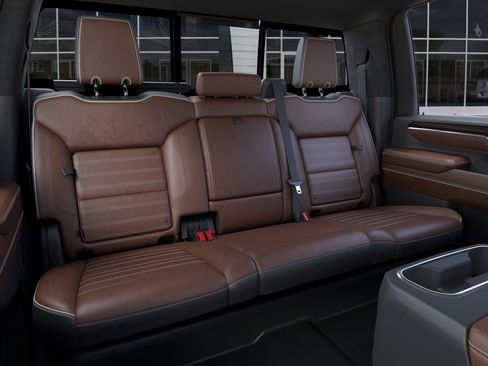 New 2026 GMC Sierra 3500 Denali Ultimate AWD/4WD image 17