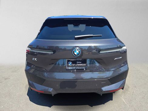Used 2024 BMW iX xDrive50 w/ Premium Package AWD/4WD image 4
