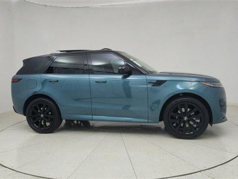 Used 2025 Land Rover Range Rover Sport Dynamic SE image 65