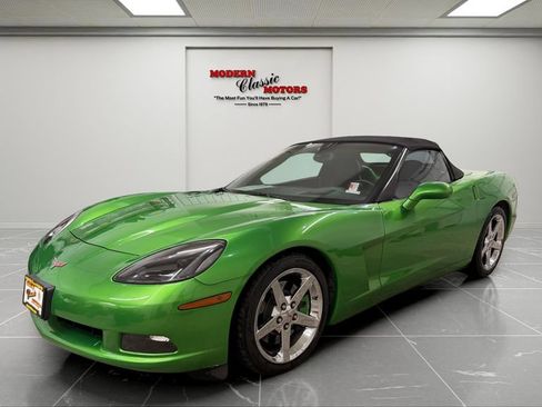 Used 2006 Chevrolet Corvette Convertible w/ Preferred Equipment Group RWD image 3