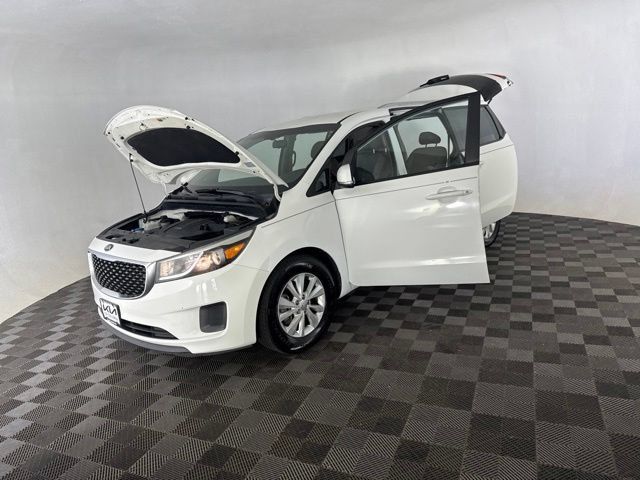 Used 2015 Kia Sedona LX w/ LX Convenience Package FWD image 12
