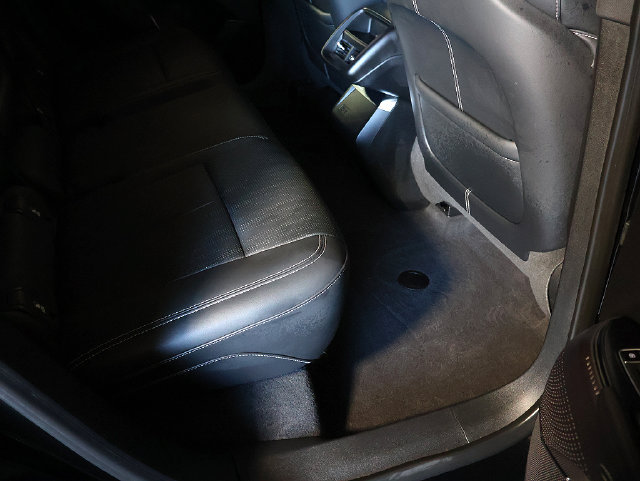 Used 2024 Cadillac Lyriq Luxury AWD/4WD image 34