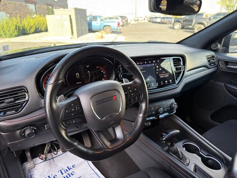 Used 2025 Dodge Durango GT AWD/4WD image 9