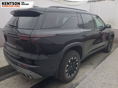 Used 2025 Chevrolet Traverse Z71 w/ LPO, Floor Liner Package AWD/4WD image 2