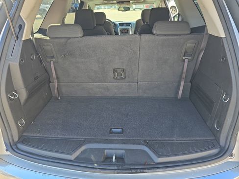 Used 2014 GMC Acadia SLE image 14