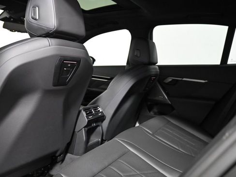 Certified 2025 BMW 530i xDrive w/ Premium Package image 28